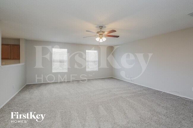 Foto del edificio - 2908 Robin Ln