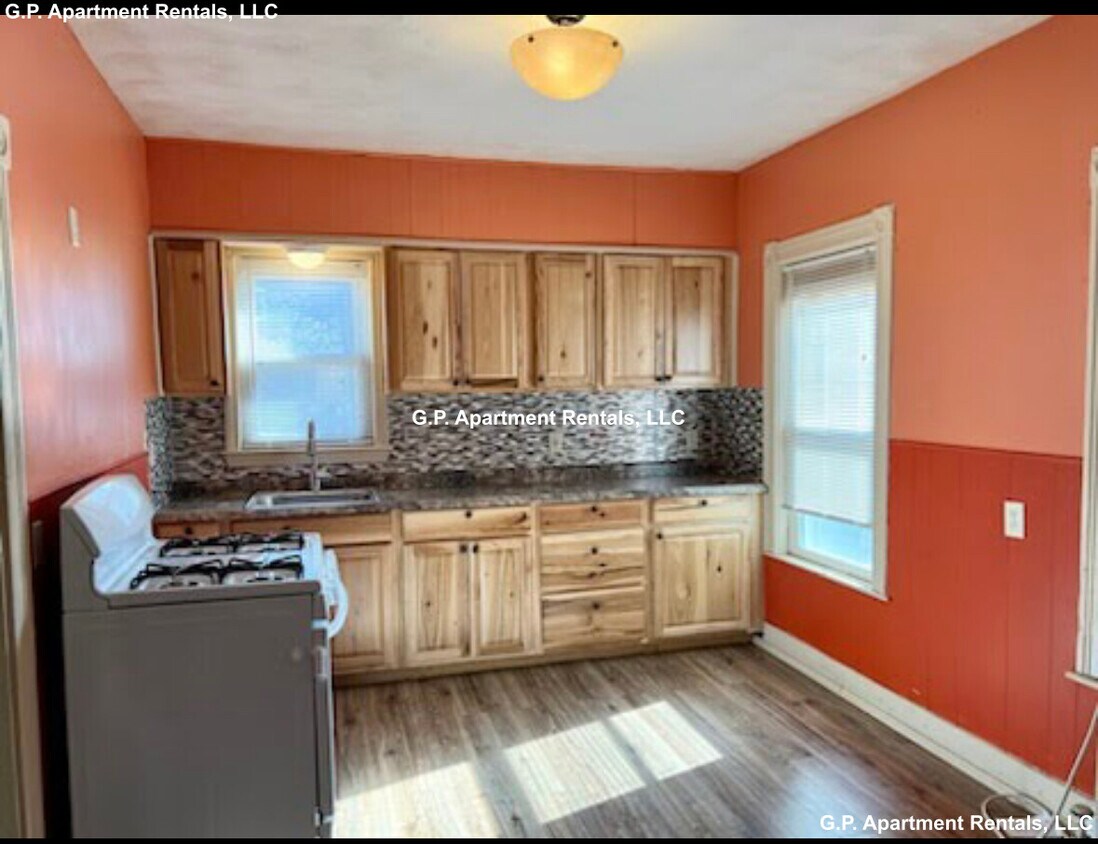 31 Argyle St Unit 1, Everett, MA 02149 Condo for Rent in Everett, MA