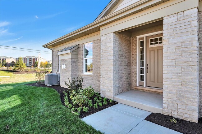 Foto del edificio - 8022 Bradley Dr