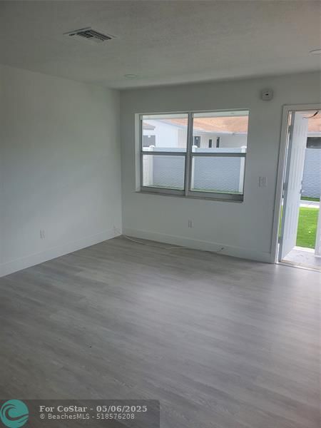 Building Photo - 3951 SW 51st St