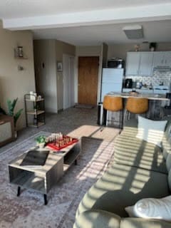 Building Photo - 110 10th St S