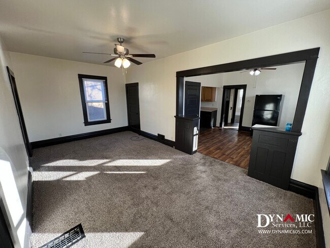 Foto del edificio - 3 Bedroom, 1 Bathroom Single Family House