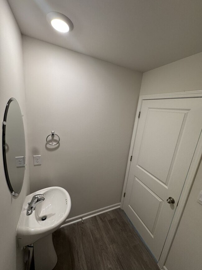 Foto del edificio - ***** $200 OFF FIRST MONTH RENT *****