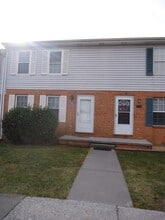 Building Photo - 206 Nottoway Dr