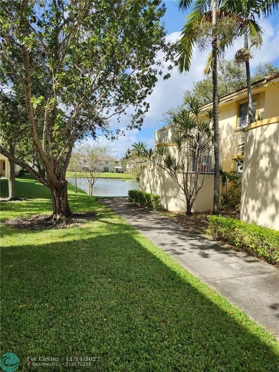 4775 SW 62nd Ave Unit 102, Davie, FL 33314 Room for Rent in Davie, FL