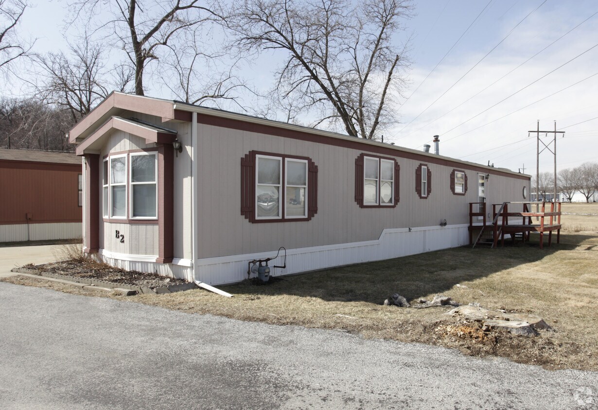 Foto del edificio - Town & Country Mobile Home