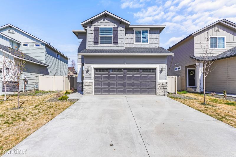 Foto principal - 3 br, 3 bath House - 700 E Whiskey Flats