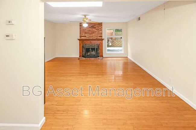 Foto del edificio - 1550 Kildare Way