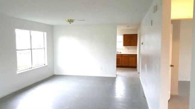 Building Photo - 9802 Thorn St