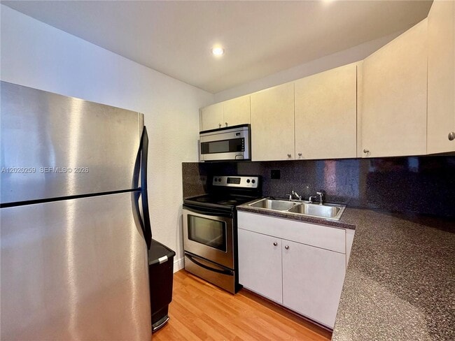 Building Photo - 9429 SW 76th St