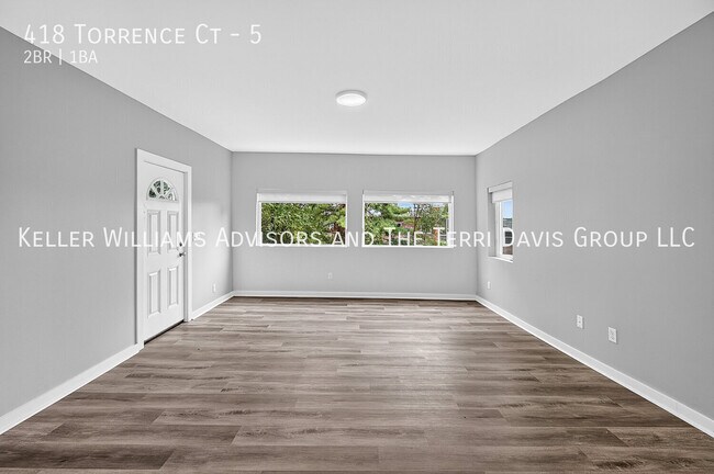 Foto del edificio - 418 Torrence Ct