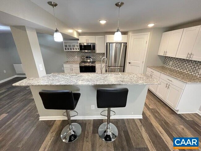 Foto del edificio - 138 Bland Wade Ln