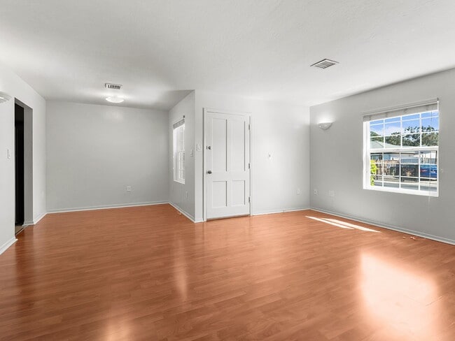 Foto del edificio - Updated single family home