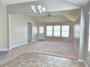 Building Photo - 9924 Lace Flower Way