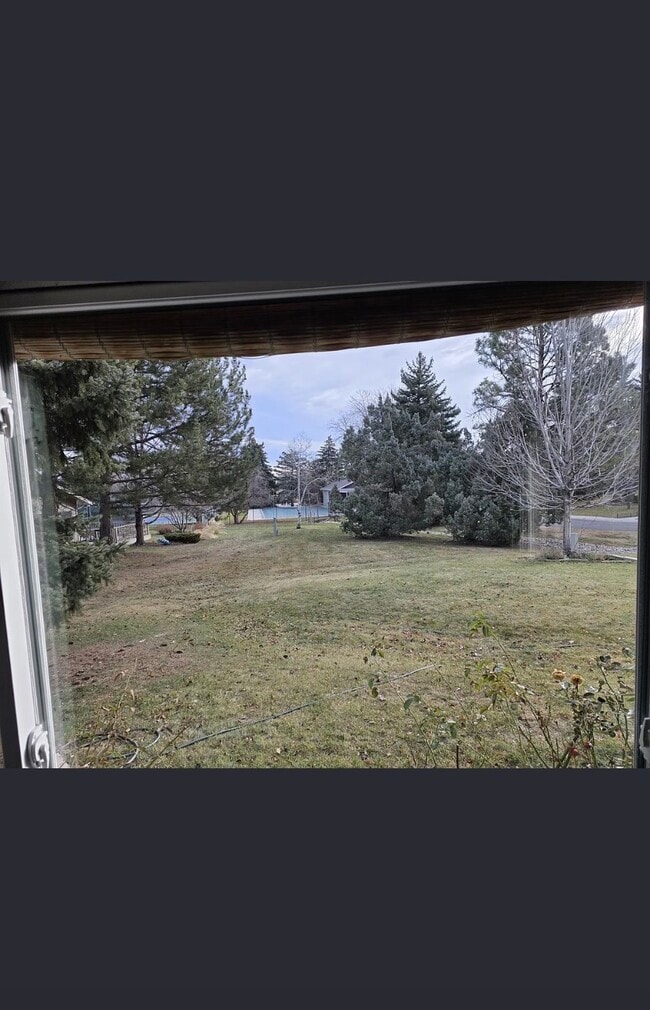 Building Photo - 319 Bowline Ct