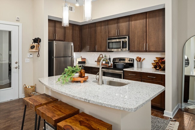 400 Belmont apartments — community photo - 400 Belmont