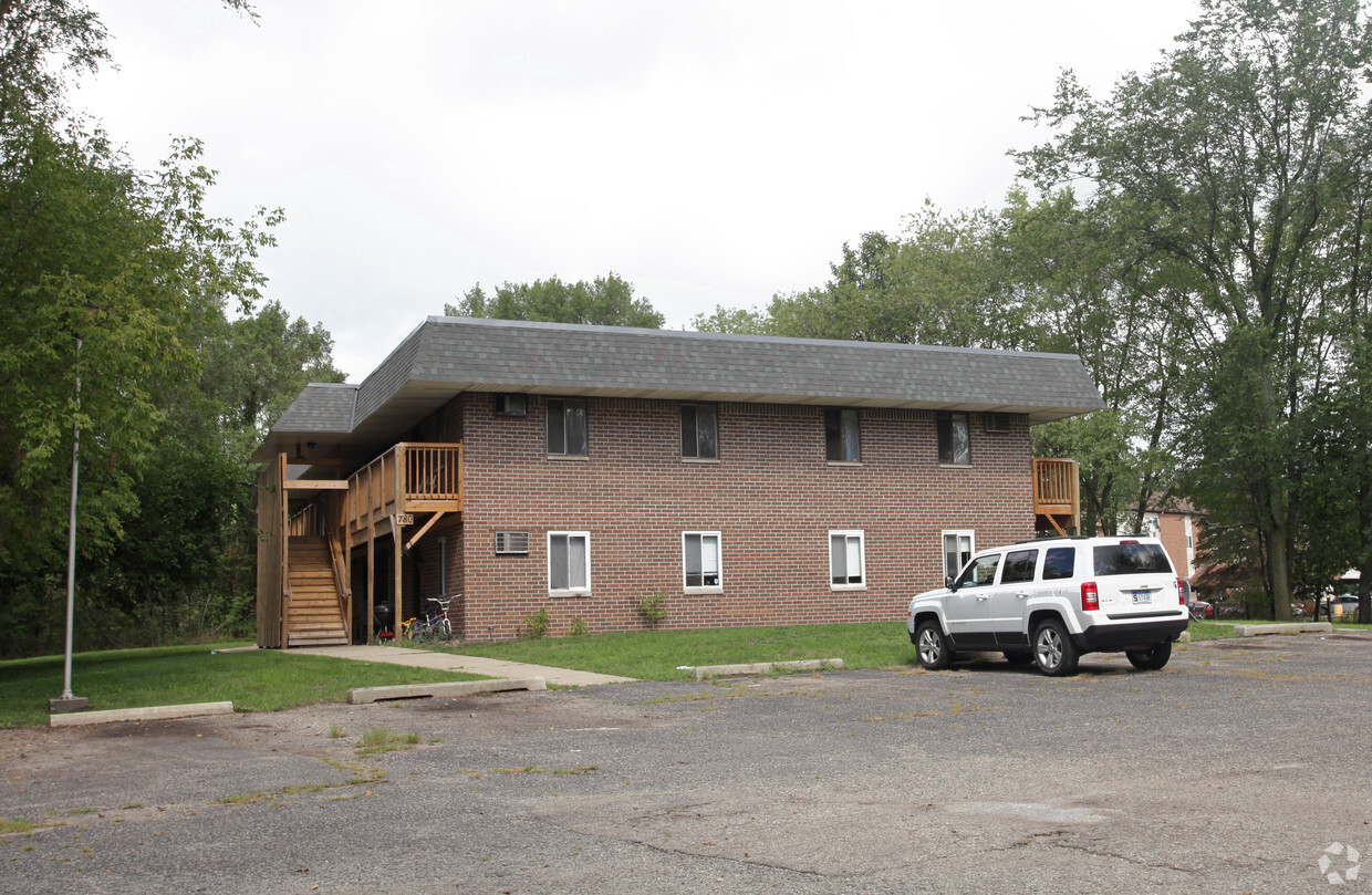 Building Photo - Baraga Manor