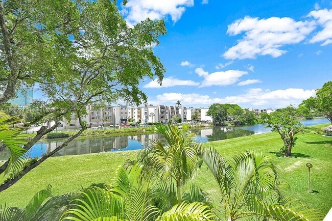 Foto del edificio - 7720 Camino Real