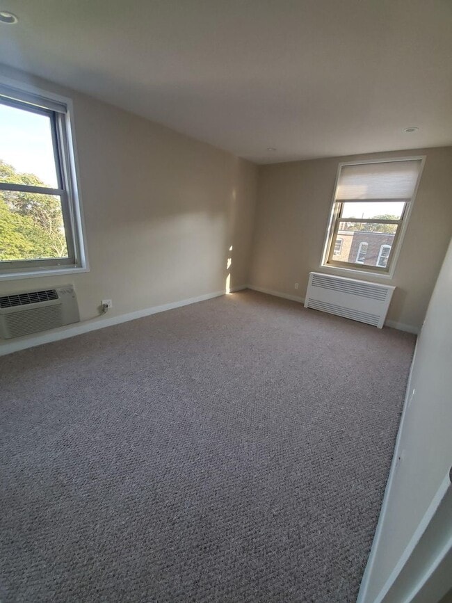 Photo - 2 bed/1 bath in Brighton House