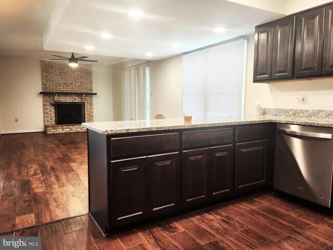 Foto del edificio - 6107 Willow Way