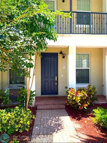 Building Photo - 2571 SW 119th Way