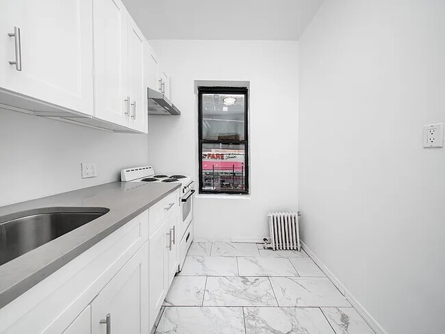 Building Photo - 8703 90th St