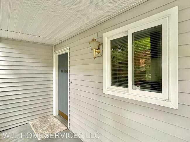 Building Photo - 2 br, 2 bath House - 12720 NE 10th Place U...