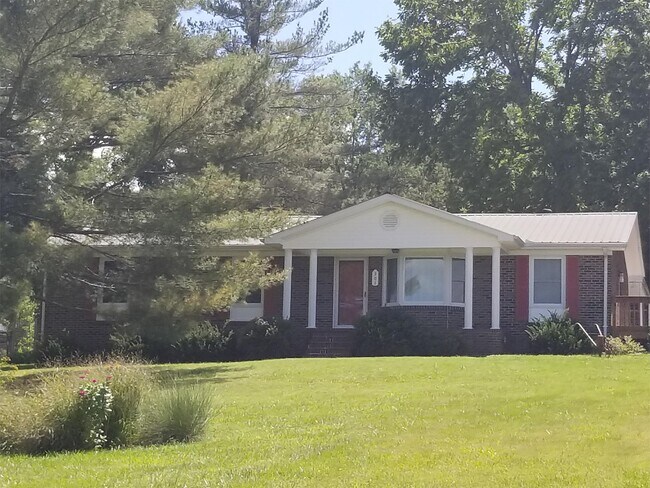 Foto del edificio - 301 Shannon Dr