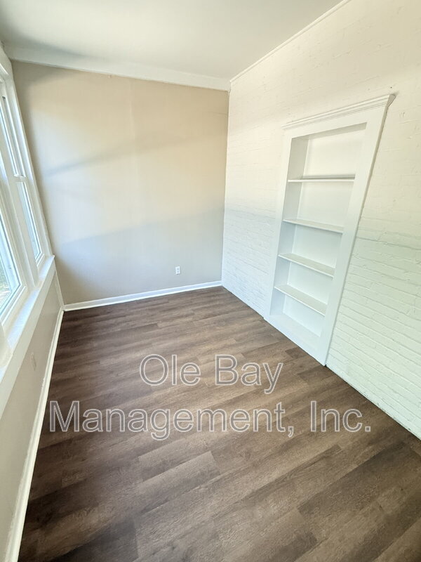 Foto del edificio - 7 S Monterey St