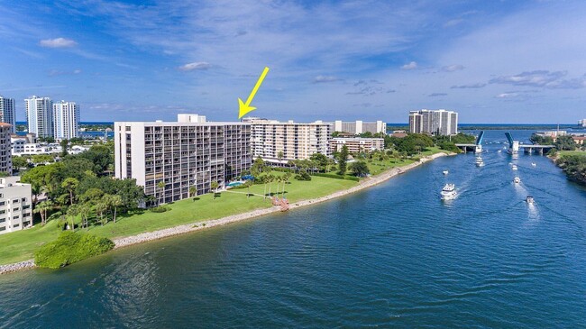 Foto del edificio - 356 Golfview Rd