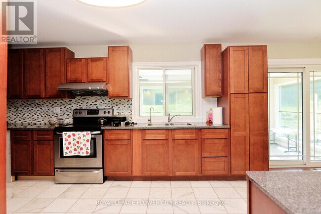 Photo du bâtiment - 15790 Mississauga Rd