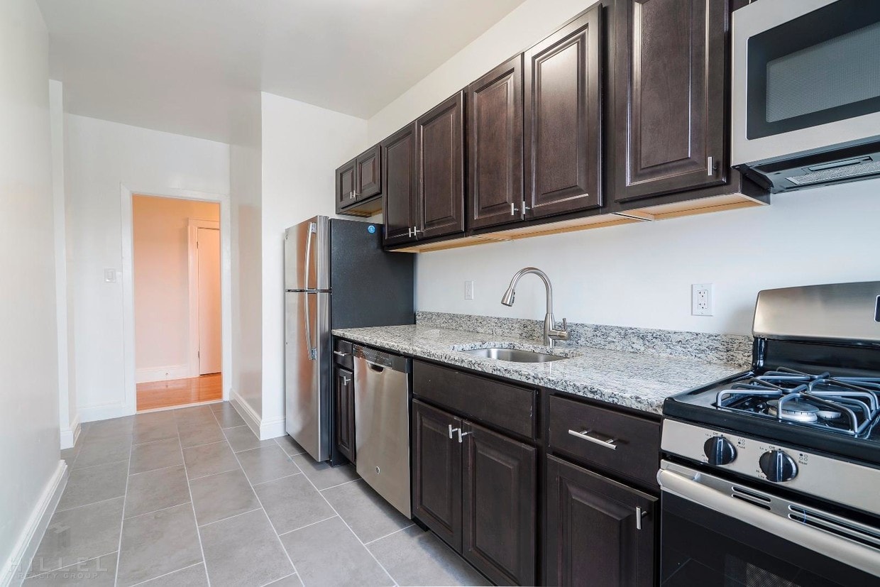 8602 Forest Pky, Woodhaven, NY 11421 Condo for Rent in Woodhaven, NY