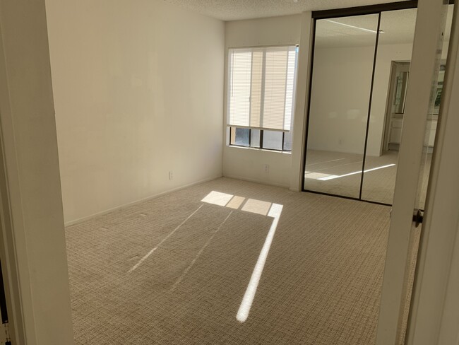 Foto del edificio - 301 N Ford Ave