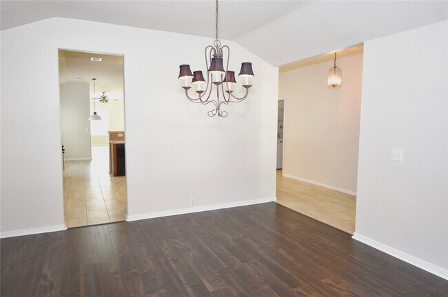 Building Photo - 4717 Foster Hill Ct