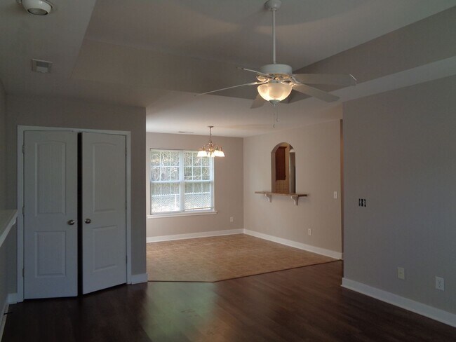 Foto del edificio - One Level House for Rent-Clemmonsville Rd. Area