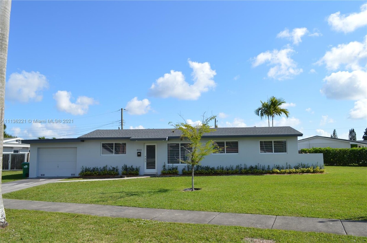 Foto principal - 8001 SW 101st Ave