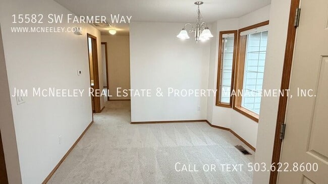 Building Photo - 15582 SW Farmer Way