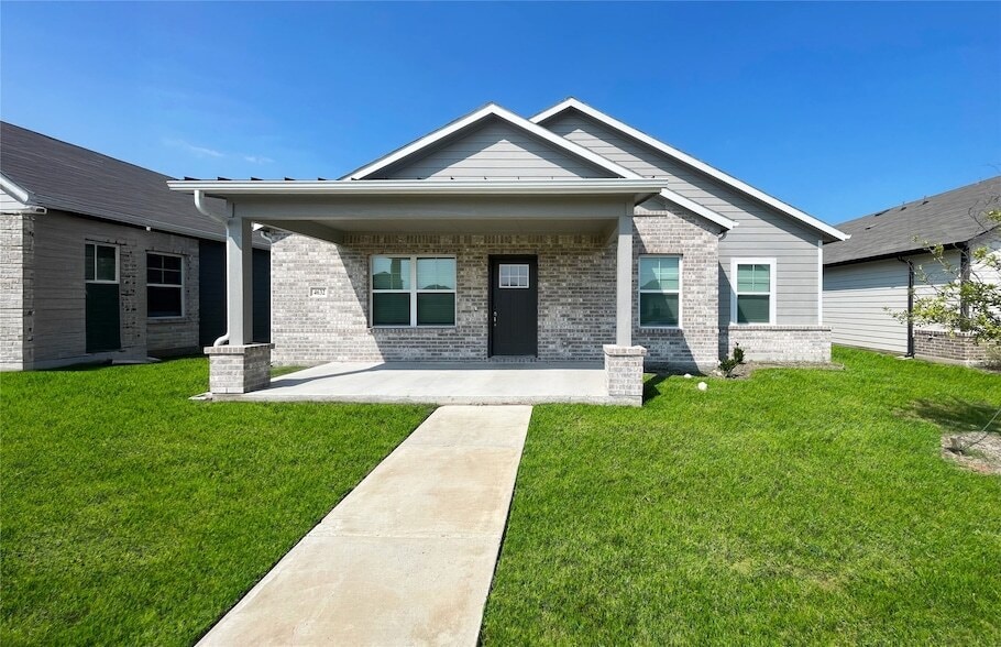 Primary Photo - 4632 Goodsprings Ln