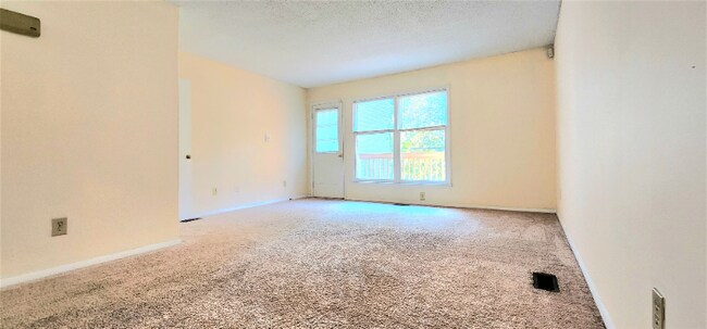 Foto del edificio - 25 Astor Ct