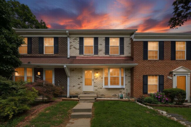 Foto del edificio - 8769 Hayshed Ln