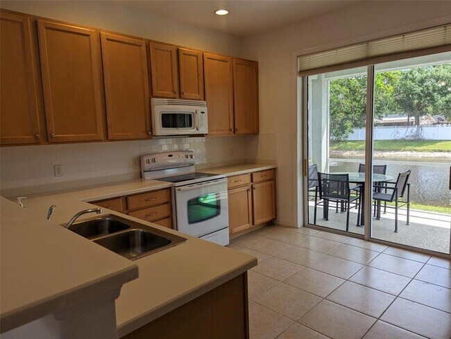 Building Photo - 1360 Daryl Dr