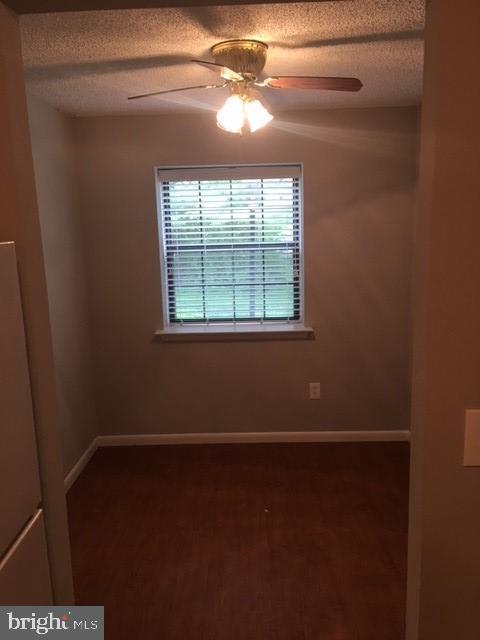 Building Photo - 3206 Valley Dr