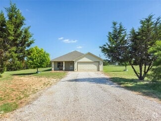 Building Photo - 120 Lost Oaks Ct