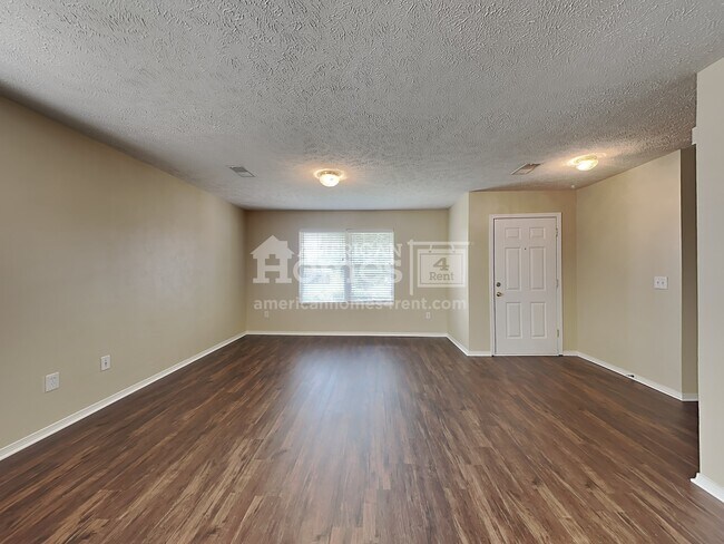 Building Photo - 2862 Park Knoll Drive
