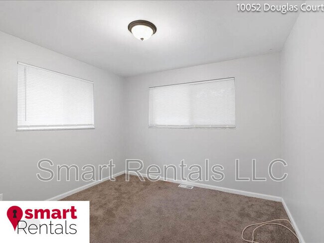 Building Photo - 10052 Douglas Ct