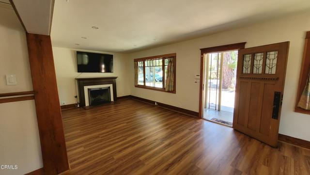 Foto del edificio - 1370 E Mountain St