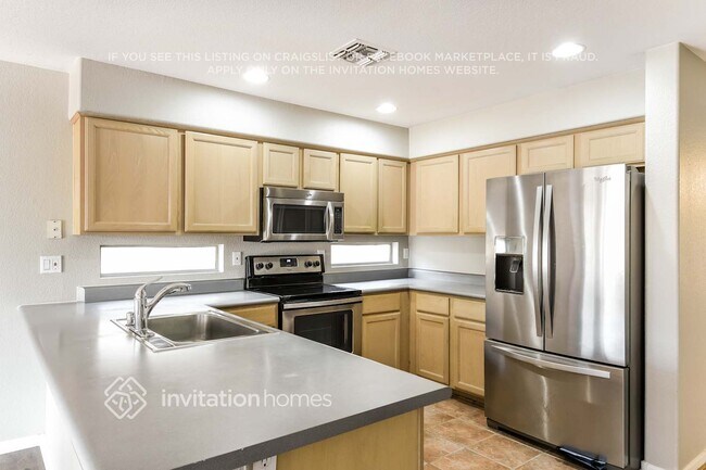 Foto del edificio - 6991 W Kings Ave