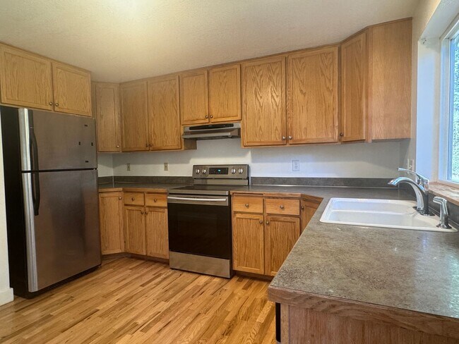 Foto del edificio - Lovely one story home 4 bedrooms plus gues...