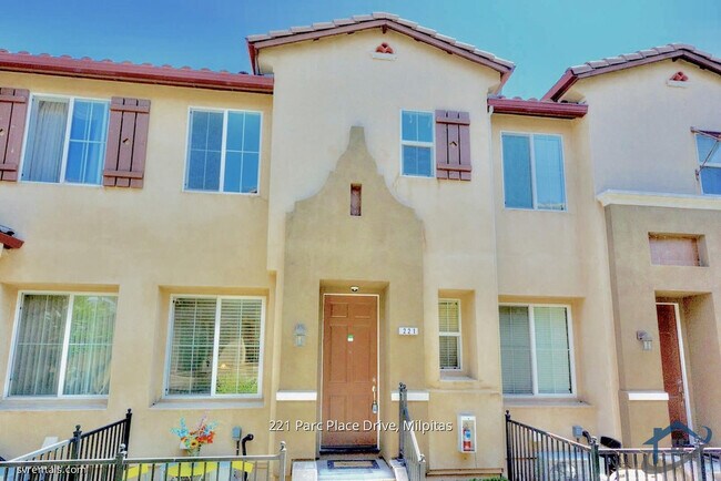 Foto del edificio - 221 Parc Place Dr