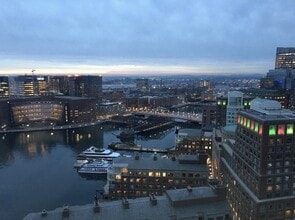 Building Photo - 85 E India Row